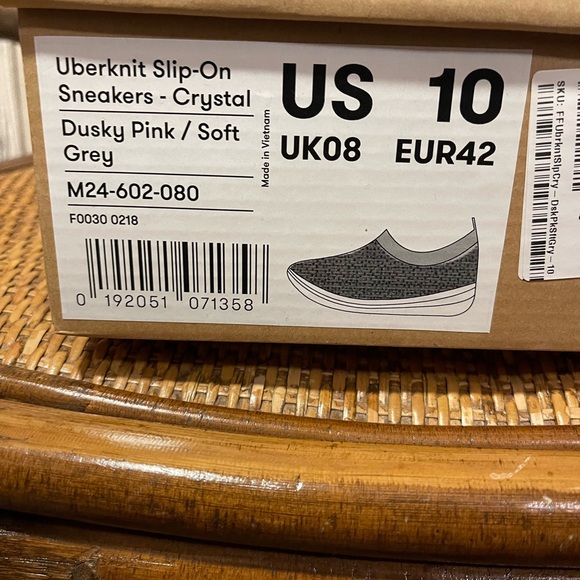 Brand new FitFlop Uberknit Slip-On sneakers w/ Crystals Dusky Pink & Soft Grey - Picture 12 of 16
